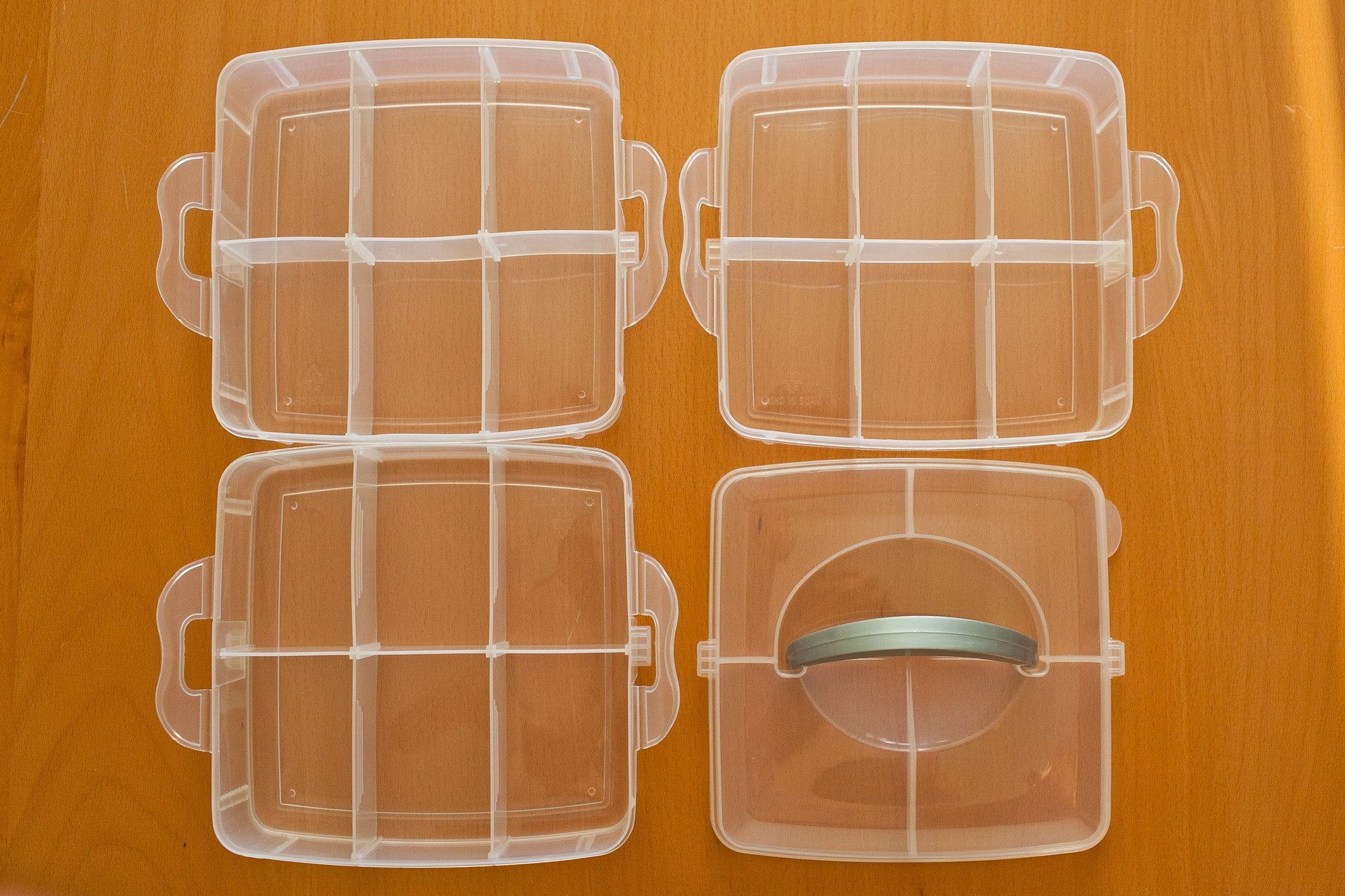 3 Tier Stackable Clear Plastic Case with Removable Dividers - Caddy Bay  Collection