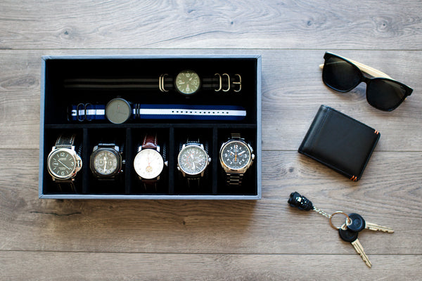 Topless - Grey Valet